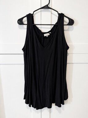 Anthropologie Meadow Rue Black Sleeveless V-Neck - size Large